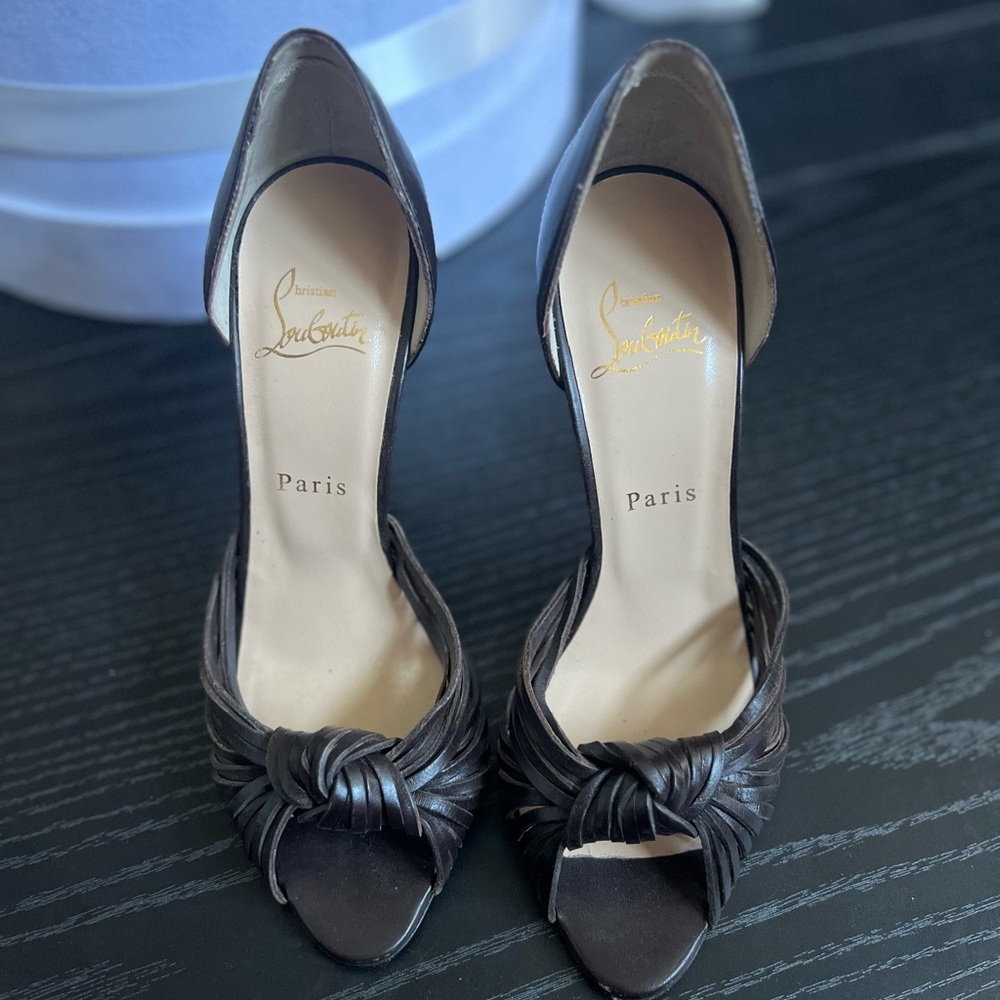 Christian Louboutin Brown Knotted Peep-Toe Heels - Picture 5 of 9
